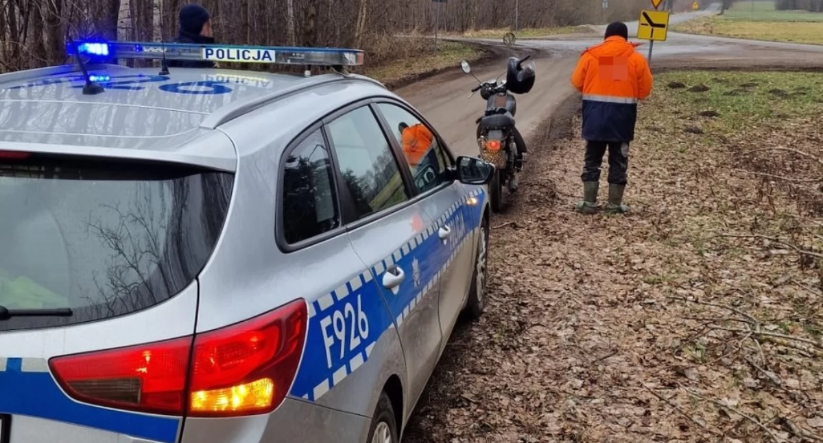 Na zdjęciu zatrzymany mężczyzna, który kierował motocyklem / Fot. KPP Bełchatów