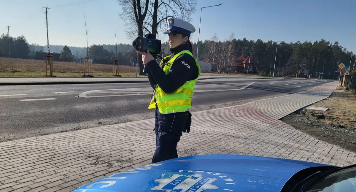 Zdjęcie z akcji „Bądź bezpieczny na drodze w powiecie wieluńskim”/ fot.: KPP w Wieluniu