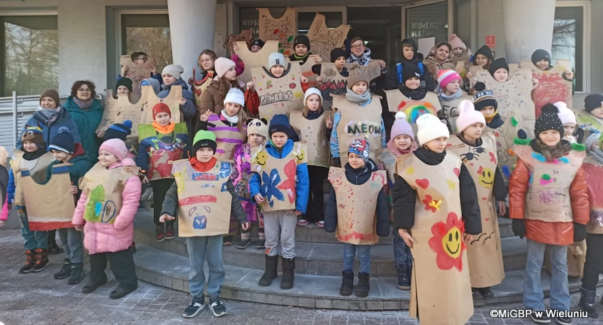Zdjęcie w zajęć w Miejskiej i Gminnej Bibliotece Publicznej w Wieluniu / fot.: MiGBP w Wieluniu