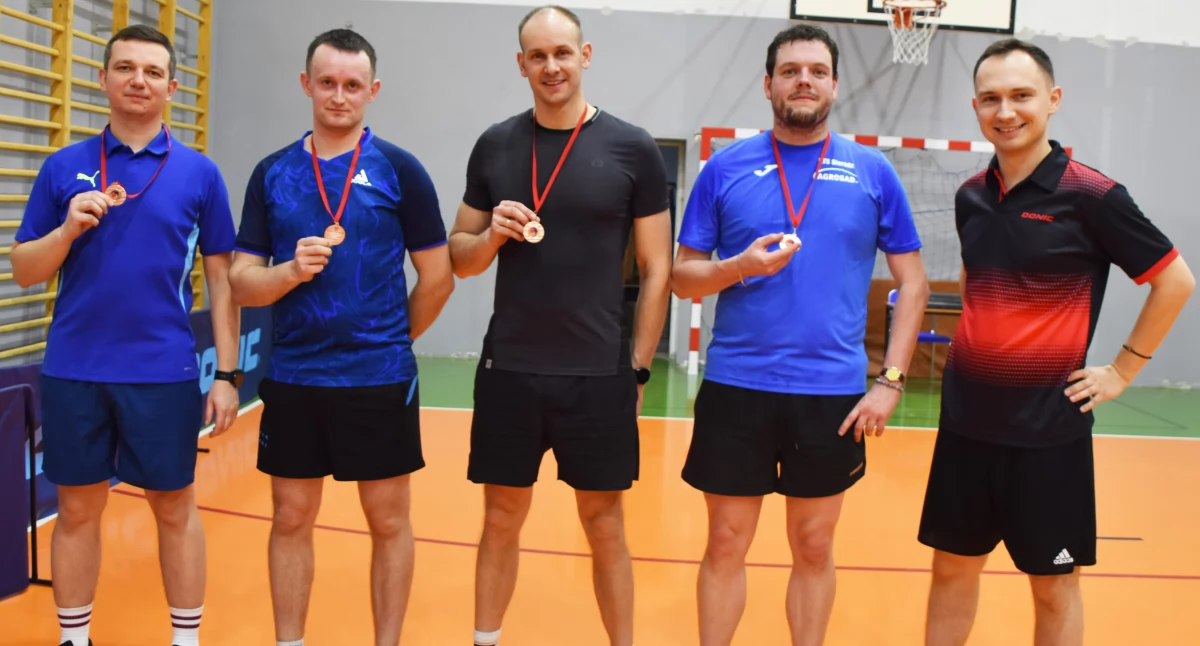 Zdjęcia z VIII Otwartego Turnieju Tenisa Stołowego w Czarnożyłach / fot.: Elżbieta Mizak