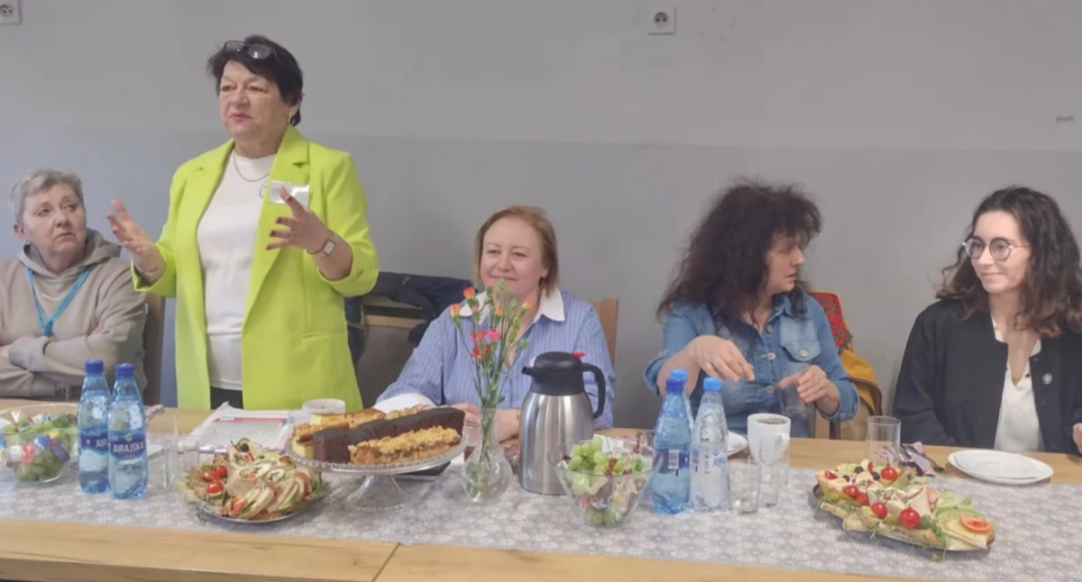Zdjęcia ze spotkania w Gminnym Ośrodku Kultury w Skomlinie / fot.: Elżbieta Mizak