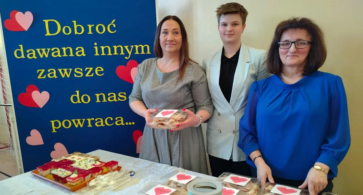 Na zdjęciu organizatorzy imprezy charytatywnej w Bogumiłowicach dla Marysi Raczyńskiej/fot.: Joanna Major