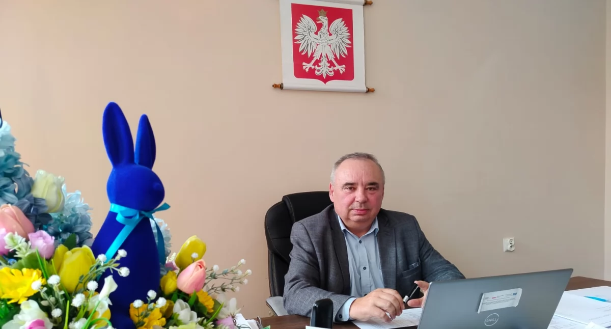 Na zdjęciu wójt gminy Konopnica Jacek Kurowski opowiada o inwestycjach wodno - kanalizacyjnych / fot.: Joanna Major
