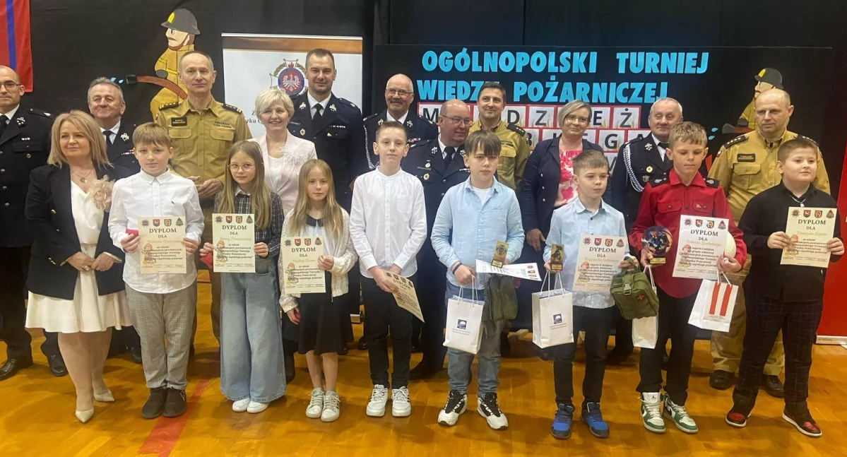 Zdjęcie z powiatowych eliminacji Ogólnopolskiego Turnieju Wiedzy Pożarniczej/ fot.: Zarząd Oddziału Powiatowego ZOSP RP w Wieluniu