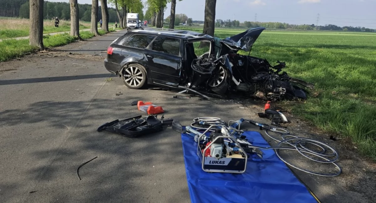Zdjęcia z wypadku w miejscowości Grabów Wójtostwo / fot.: OSP Grabów nad Prosną