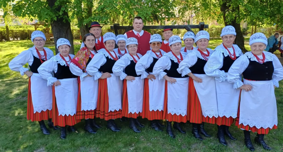 Zdjęcia z wojewódzkiego przeglądu zespołów śpiewaczych Ostrówek 2025 / fot.: Elżbieta Mizak