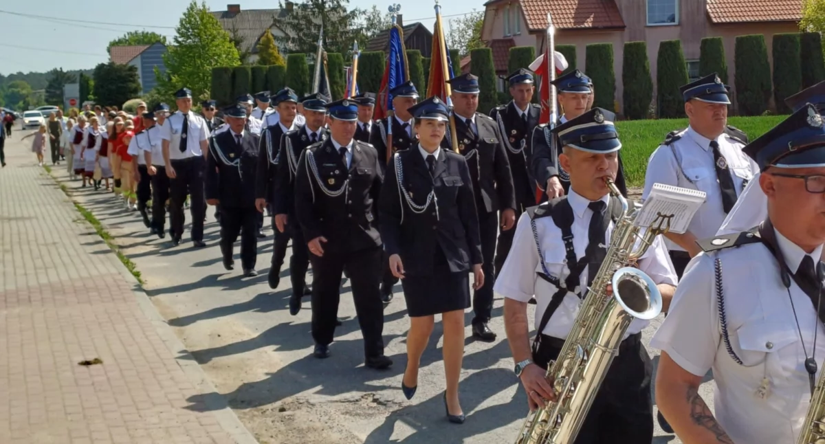 Zdjęcia z obchodów 30 - lecia istnienia kaplicy pw. Matki Bożej Królowej Polski w Kamionce / fot.: Elżbieta Mizak