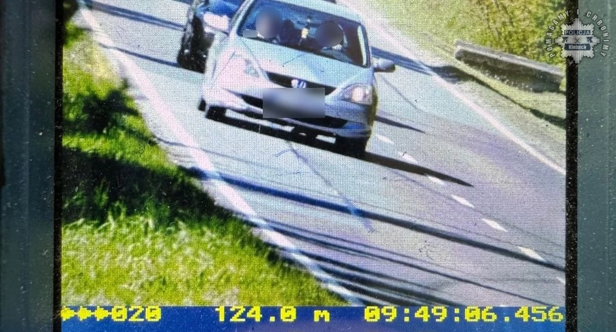 Na zdjęciu kierowca hondy, który jechał w obszarze zabudowanym ponad 140 km/h / Fot. KPP Kłobuck