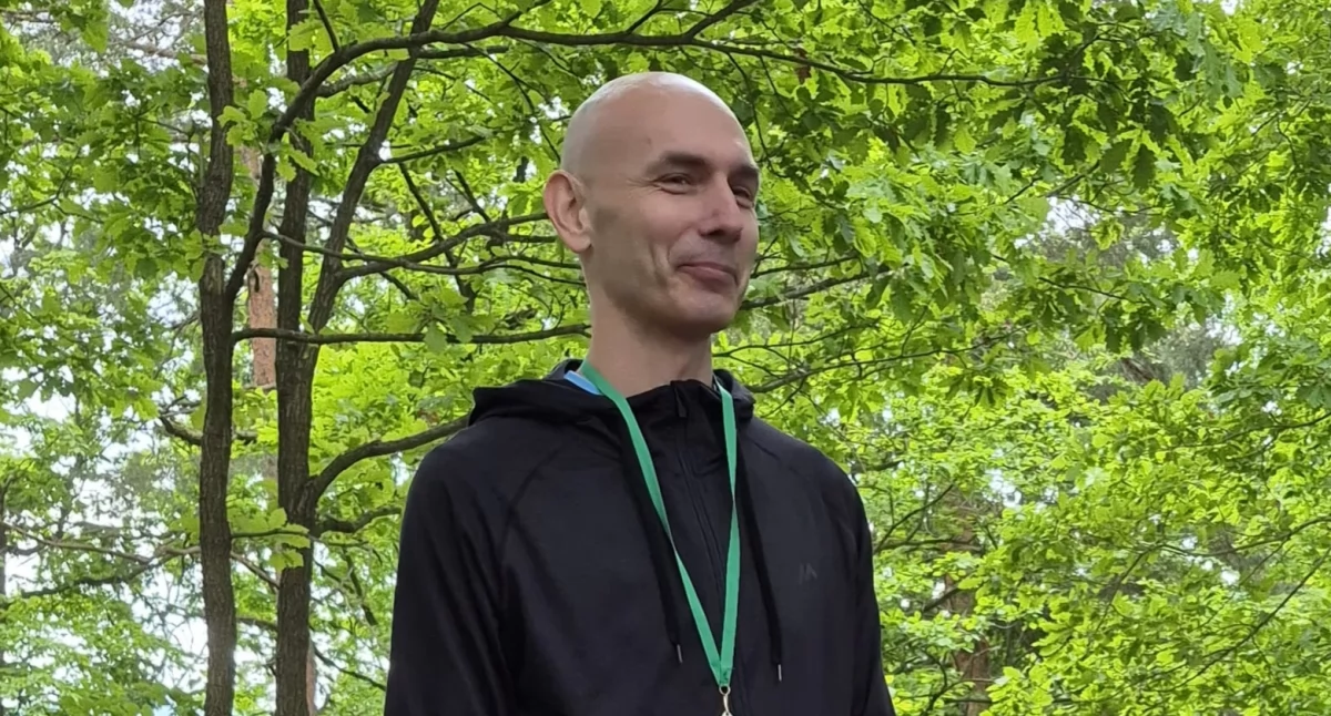 Na zdjęciu Marek Martyniak ze srebrnym medalem /fot. Renata Idasiak 