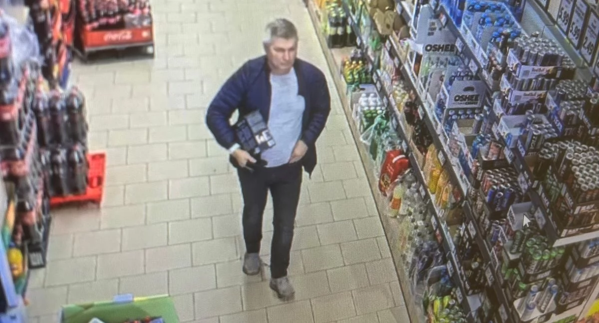Na zdjęciu mężczyzna, który dopuścił się sklepowej kradzieży / Fot. KPP Kępno
