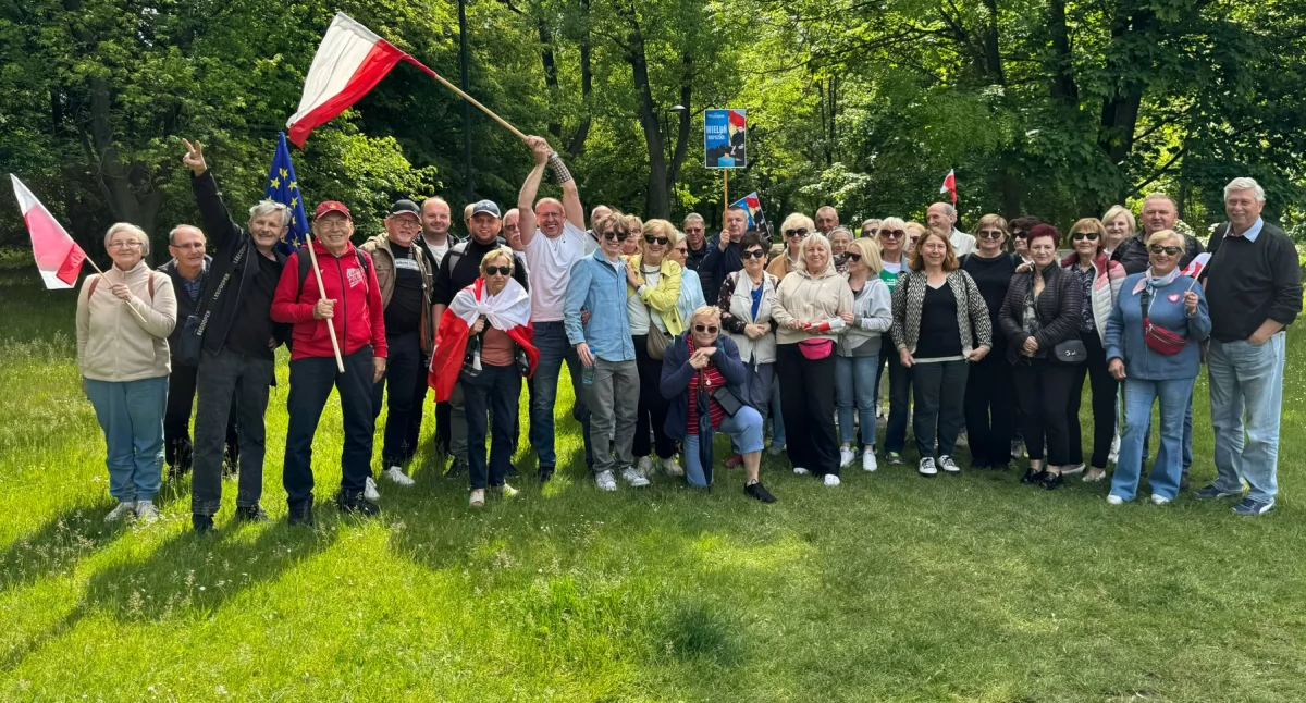 Na zdjęciu sympatycy Rafała Trzaskowskiego z powiatu wieluńskiego / fot.: archiwum prywatne 
