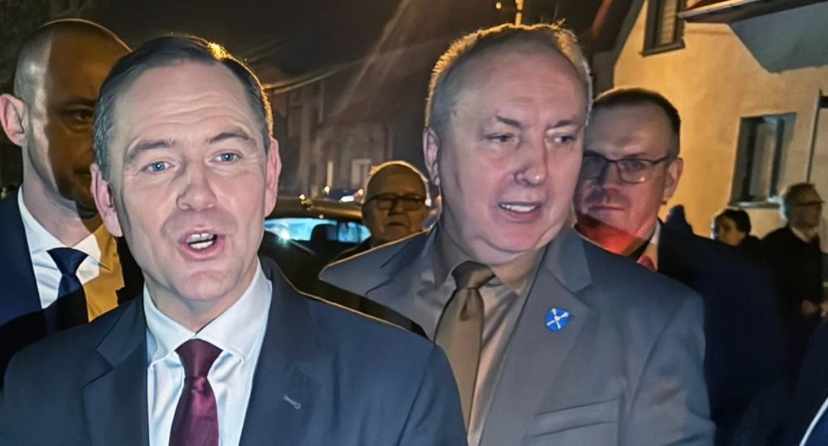 Na zdjęciu Paweł Sikora, starosta pajęczański (po prawej) z prezydentem elektem Karolem Nawrockim / fot.: Sławomir Rajch