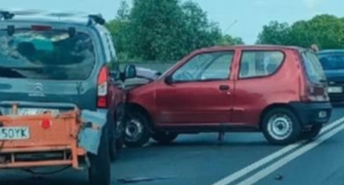 Na zdjęciu miejsce wypadku / Fot. Karolina Angulska / Facebook / Gdzie wyje powiat Sieradzki 