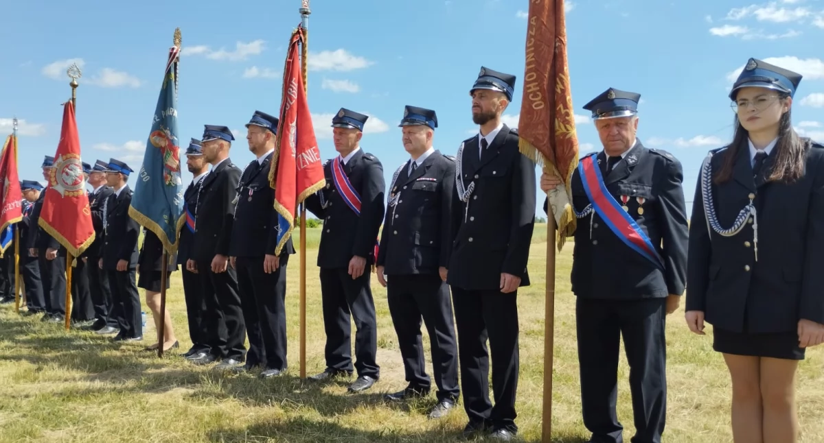 Zdjęcie z uroczystego jubileuszu 80-lecia OSP w Kamionce / fot.: Joanna Major