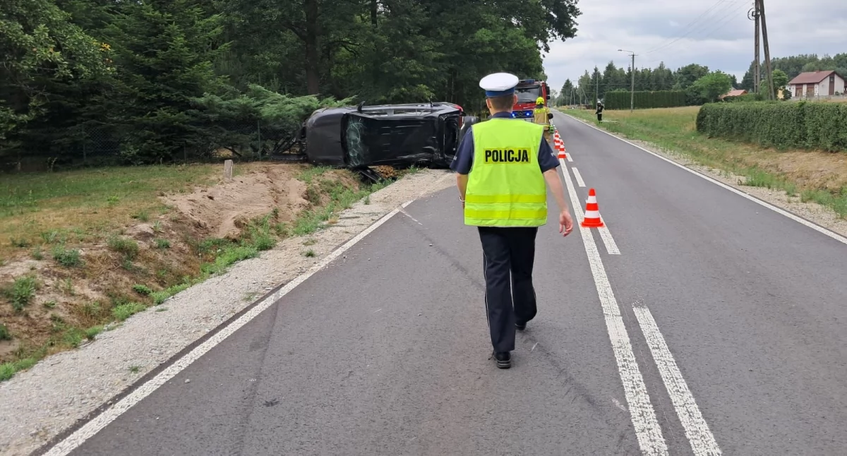 Zdjęcie z miejsca groźnie wyglądającej kolizji w Strobinie / fot.: KPP w Wieluniu