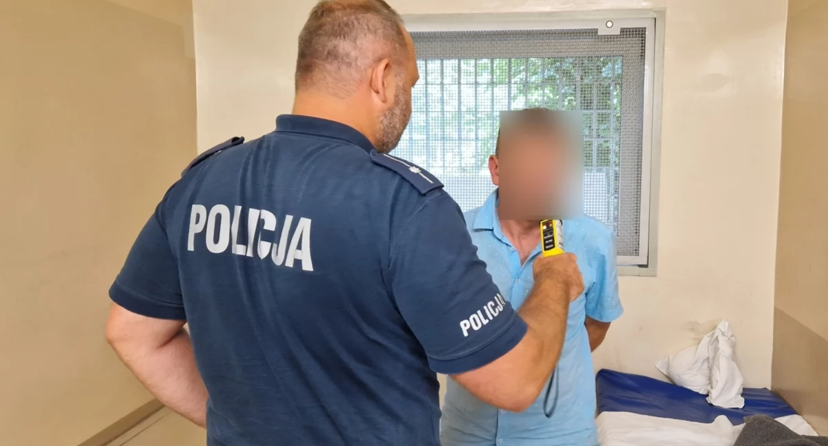 Na zdjęciu moment zatrzymania mężczyzny / Fot. KPP Pabianice