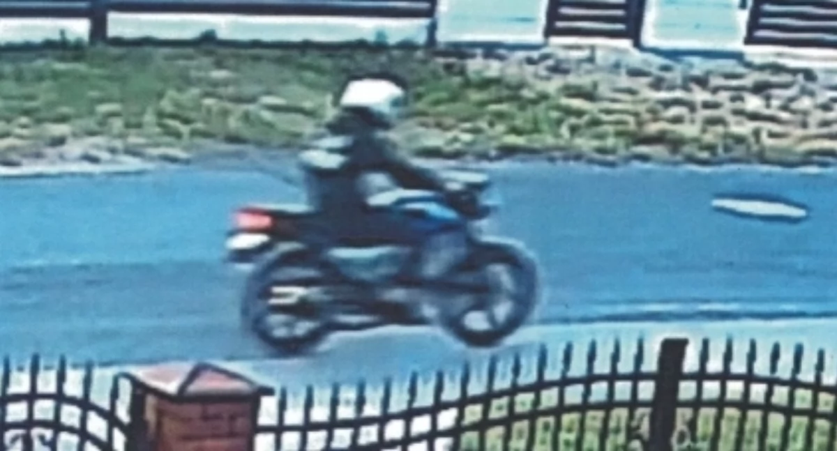 Na zdjęciu poszukiwany motocyklista / Fot. KPP Bełchatów 