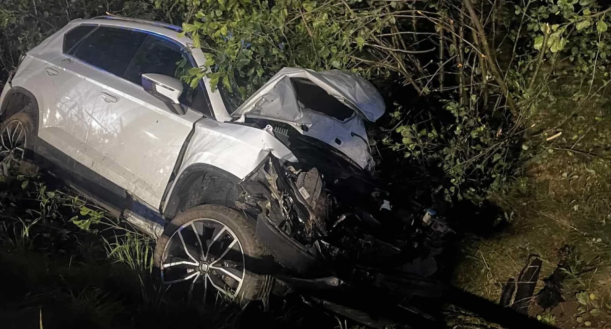 Zdjęcia z miejsca groźnego wypadku w Gruszewni w powiecie kłobuckim, podczas którego rannych zostało pięć osób / fot.: OSP KSRG Biała