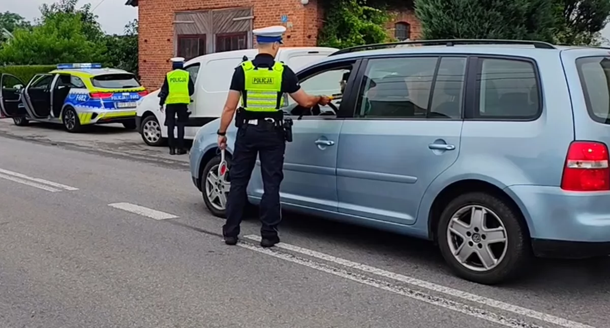 Na zdjęciu fragment policyjnej akcji na terenie powiatu wieruszowskiego / Fot. KPP Wieruszów