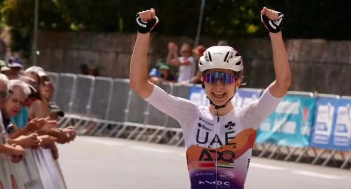 Na zdjęciu Dominika Włodarczyk/fot. UAE TEAM ADQ 