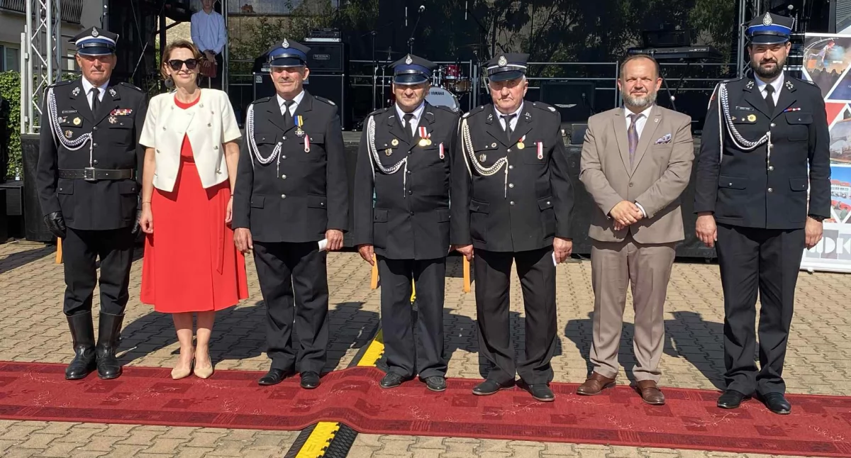 Zdjęcie z obchodów 80-lecia istnienia jednostki OSP w Sieńcu/fot.: Iwona Domagała
