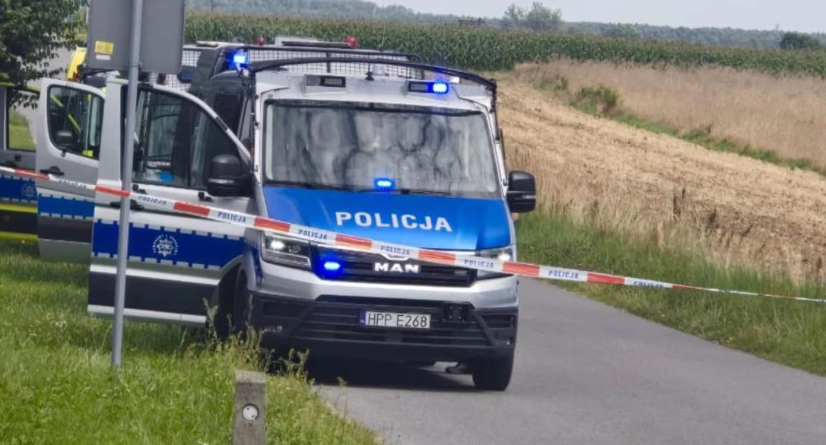 Zdjęcia z miejsca obławy za sprawcą postrzelenia w Iwanowicach Małych (gm. Opatów, pow. kłobucki) / fot.: Policja Śląska