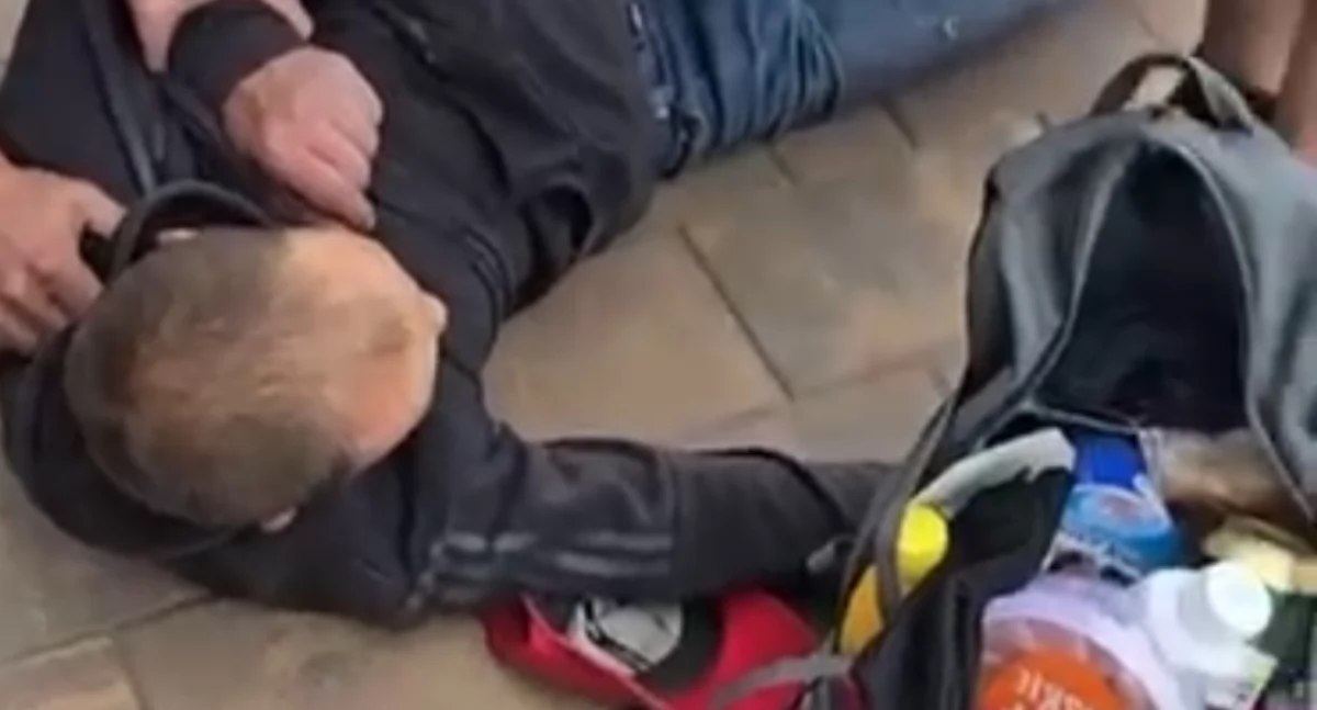 Zdjęcie z zatrzymania przez kępińskiego policjanta Ukraińca okradającego sklep / fot.: KPP w Kępnie