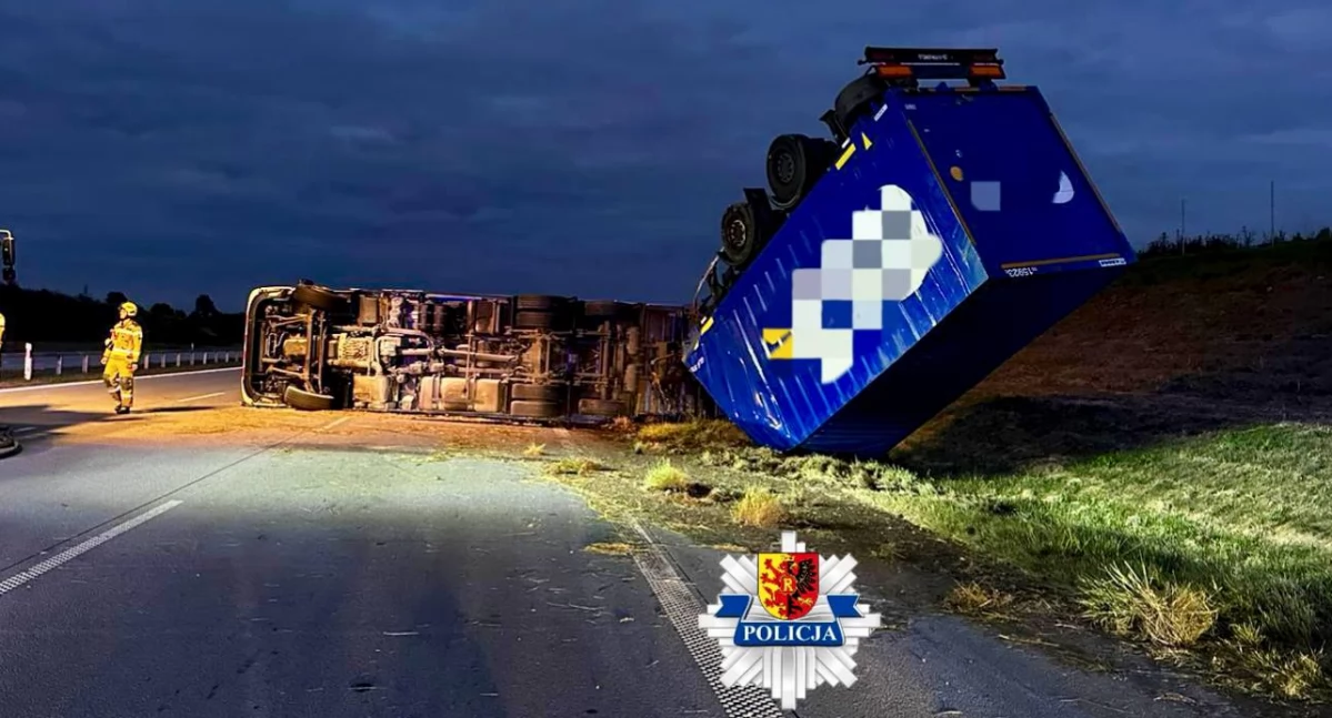 Na zdjęciu miejsce zdarzenia na autostradzie A1 / Fot. KPP Radomsko 