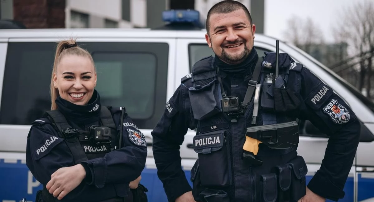 Na zdjęciu policyjny duet z Sieradza - st. post. Żaneta Dulska i st. sierż Andrzej Bil / Fot. KPP Sieradz 
