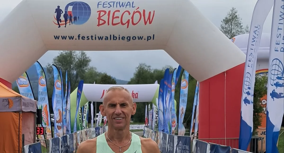 Na zdjęciu Artur Jasiński podczas 16. Festiwalu Biegowego w Piwnicznej – Zdroju/fot. archiwum prywatne Artura Jasińskiego (wszystkie)