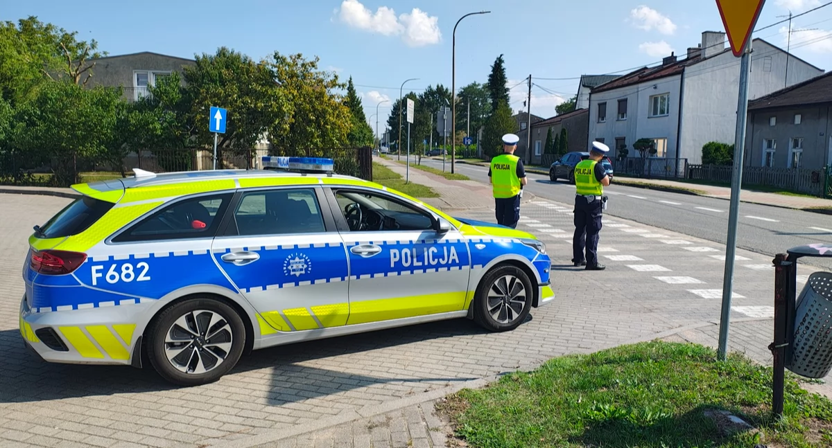 Na zdjęciu policjanci podczas działań w ramach akcji 