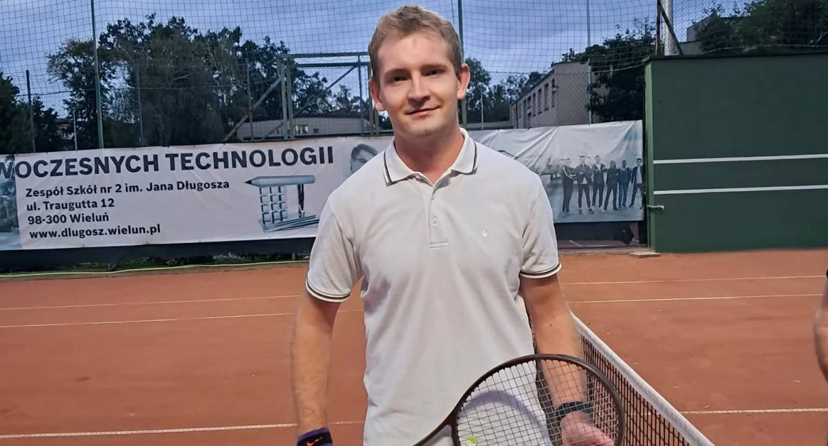 Na zdjęciu Błażej Pilarski, ubiegłoroczny triumfator mistrzostw Wielunia w tenisie ziemnym/fot. archiwum prywatne Mariusz Gładysz