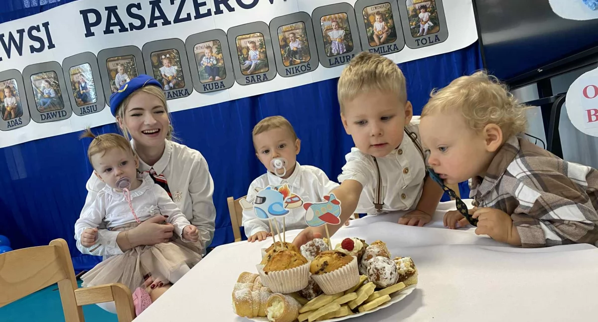 Zdjęcie z pierwszych urodzin Gminnego Żłobka w Grębieniu/fot.: Iwona Domagała