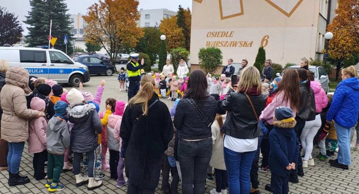 Na zdjęciu uczestnicy spotkania w przedszkolu w Wieruszowie / Fot. KPP Wieruszów