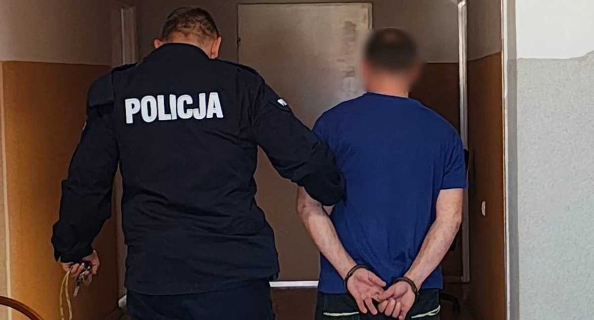 Na zdjęciu moment zatrzymania 47-latka / Fot. KPP Wieluń