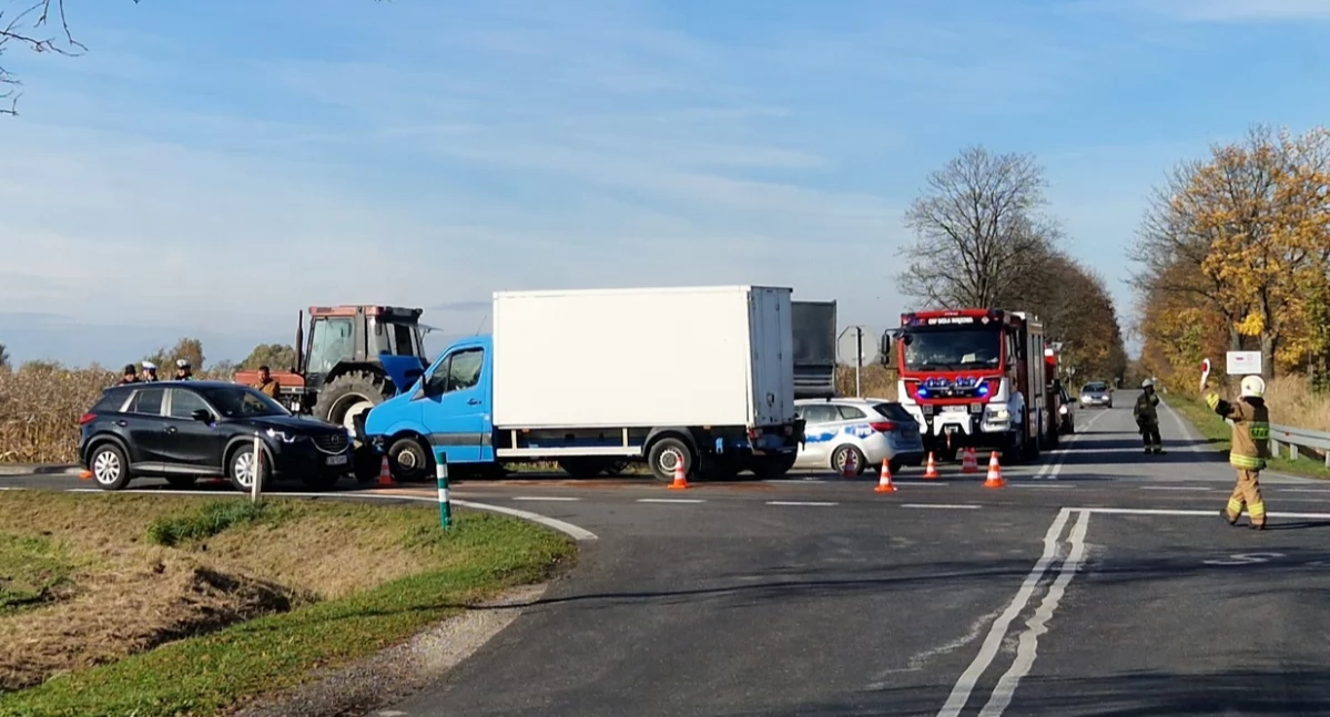 Zdjęcia z wypadku w Dębach Wolskich w gminie Rusiec / fot.: nadesłane przez Czytelników