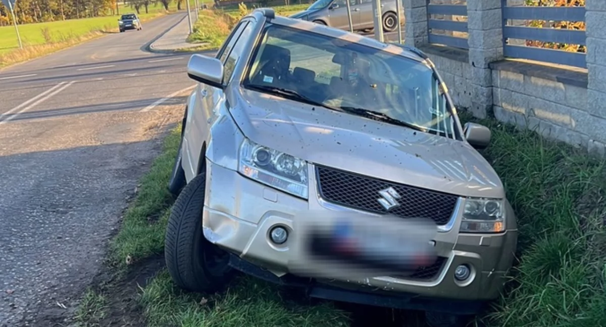 Na zdjęciu pojazd, którym poruszał się pijany 58-latek / Fot. KPP Ostrzeszów