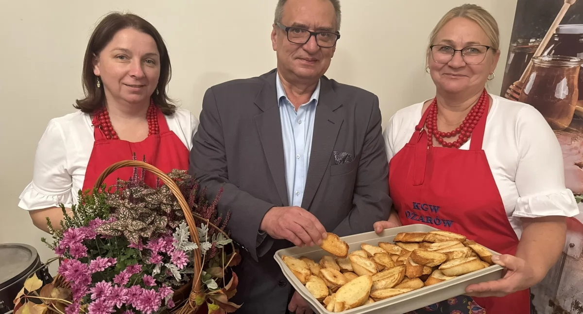 Zdjęcie z imprezy w Mokrsku, podsumowującej projekt „Dzień z życia kobiet wiejskich 2025” / fot.: Sławomir Rajch