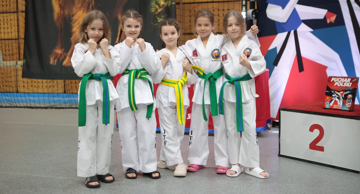 Na zdjęciu uczestniczki Puchar Polski w Taekwon-do ITF w Kępnie/fot. FOTO Damian, Taekwon-do SKT.Niedźwiedź 