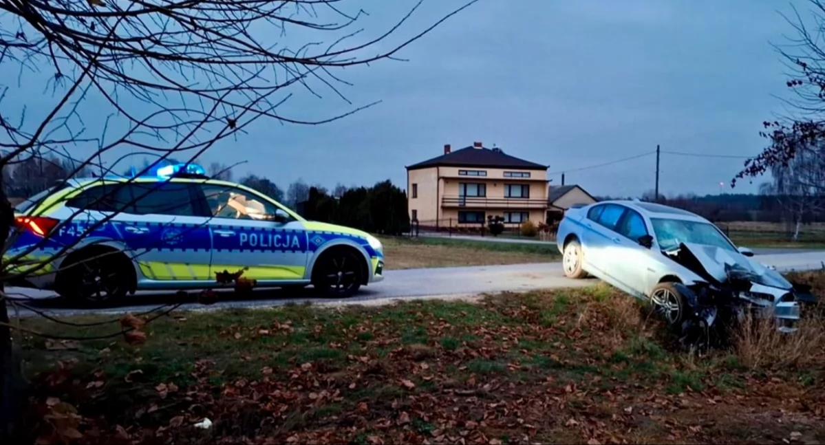 Na zdjęciu bmw, którym poruszał się pijany 22-latek / Fot. KPP Radomsko 