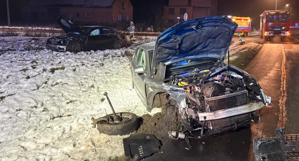 Na zdjęciu miejsce wypadku w Giżycach / Fot. Facebook / KP PSP Ostrzeszów