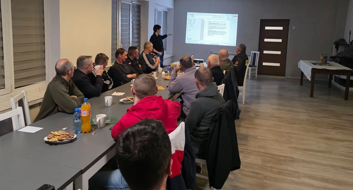 Na zdjęciu fragment szkolenia dla strażaków z OSP w Skrzynnie / Fot. Facebook / OSP KSRG Skrzynno 