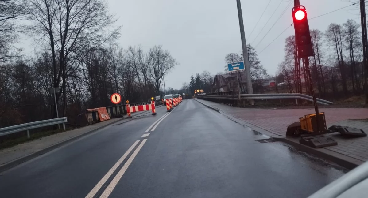 Zdjęcie mostu nad Wartą w Krzeczowie, gdzie rozpoczął się remont / fot.: Joanna Major