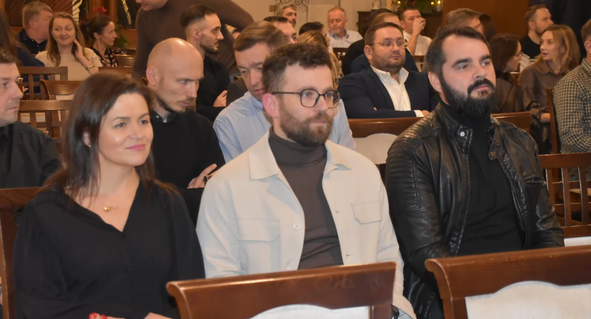 Zdjęcie ze spotkanie organizacyjnego dotyczącego otwarcia Klubu Przedsiębiorcy w Wieluniu/ fot.: Iwona Domagała