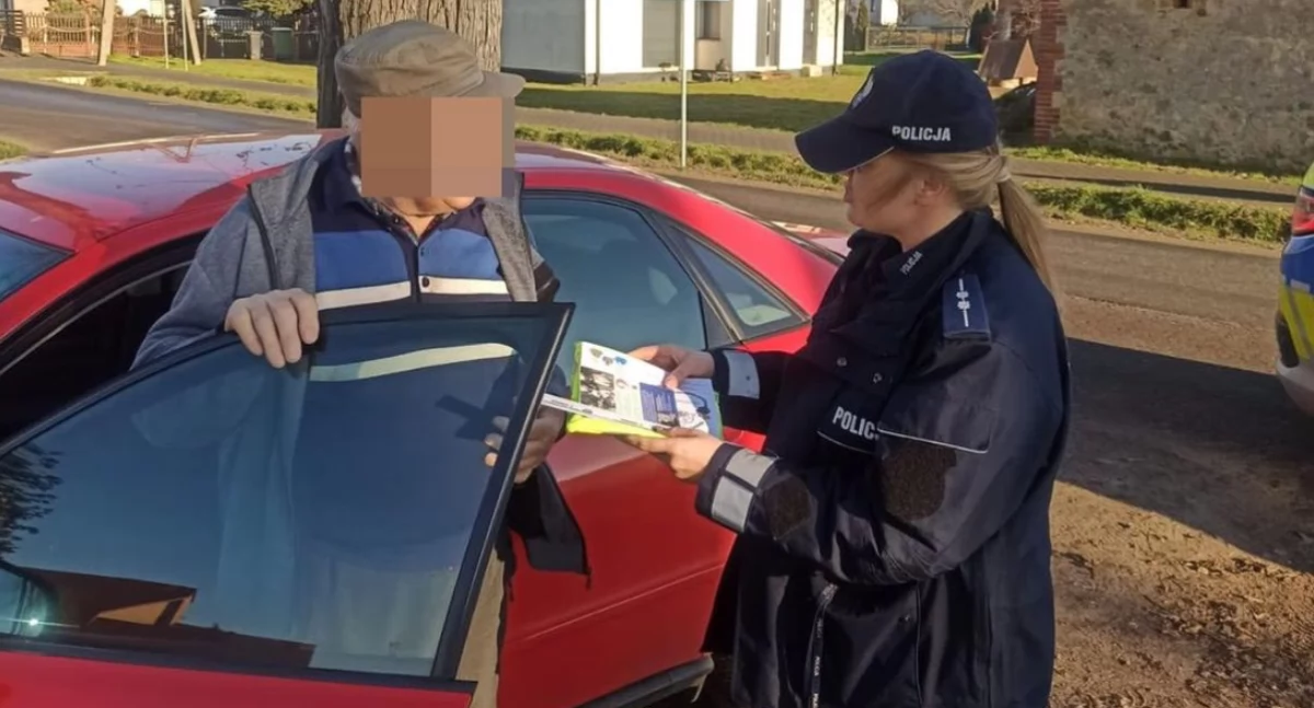 olicja w Wieluniu ostrzega: uważaj na kieszonkowców podczas świątecznych zakupów! Dzielnicowi radzą, jak uniknąć kradzieży i oszustw. /fot:. Facebook Komenda Powiatowa Policji w Wieluniu