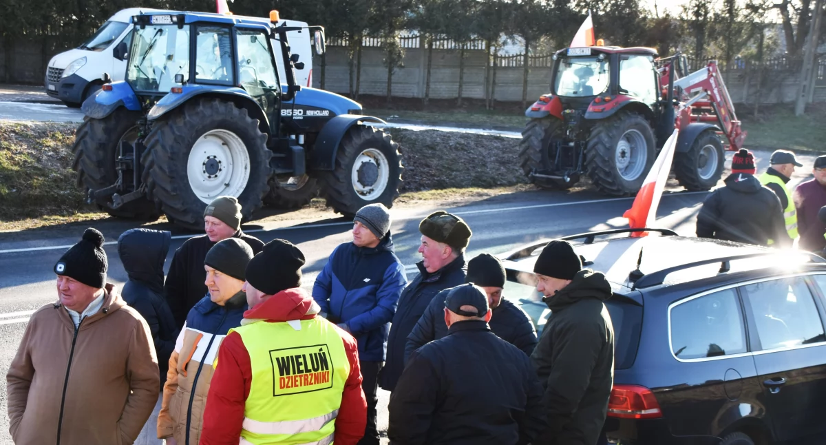Protest rolników w m. Dzietrzniki w gm. Pątnów / fot.: Sławomir Rajch