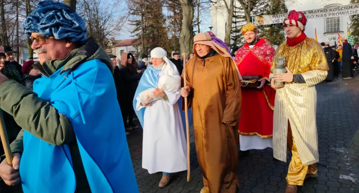 Na zdjęciu ubiegłoroczny Orszak Trzech Króli w Pajęcznie / Fot. Joanna Major / kulisy.net