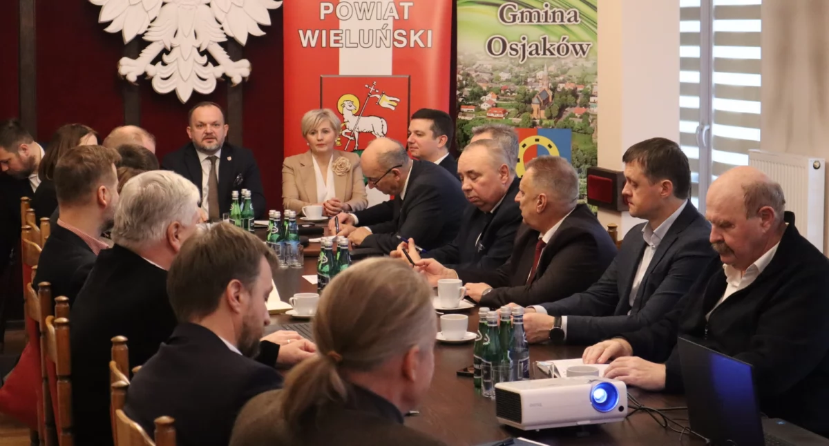 W odarze Gmin I Powiatu Wielu skiego Debatowali W Osjakowie w-odarze-gmin-i-powiatu-wielu-skiego-debatowali-w-osjakowie