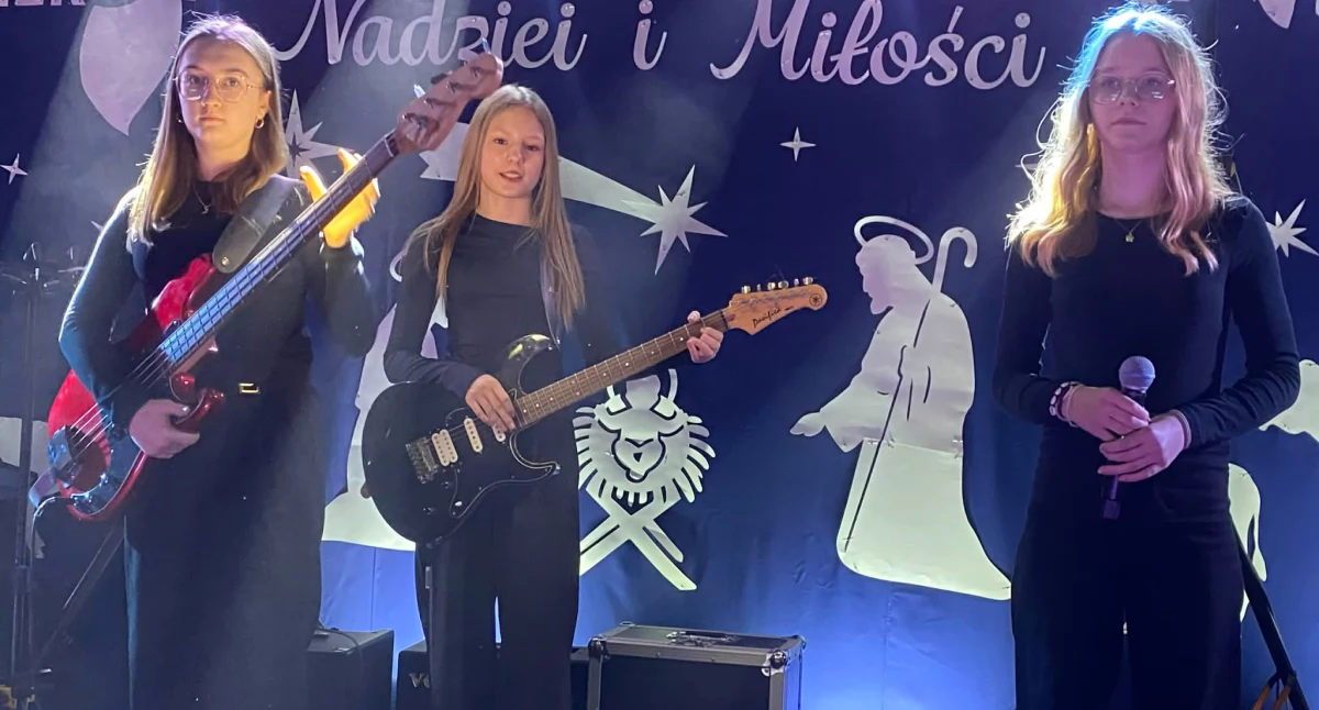Zdjęcie z czwartej edycji Gminnego Przeglądu Kolęd i Pastorałek w Mierzycach/fot.: Iwona Domagała