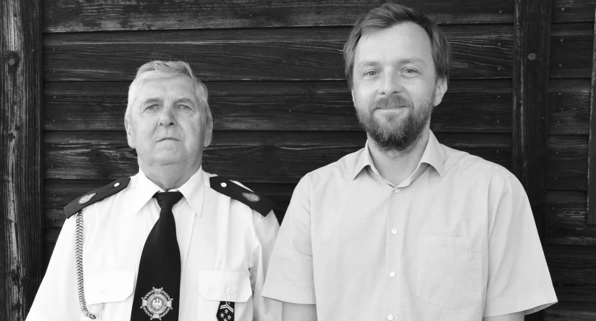 Na zdjęciu zmarły druh prezes, wiceprzewodniczący Rady Gminy Pątnów Jan Salamon i Jacek Olczyk, wójt gminy Pątnów / fot.: Sławomir Rajch